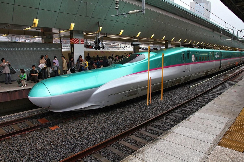 <p>Japonijos traukinys kulka (shinkansen)</p>
